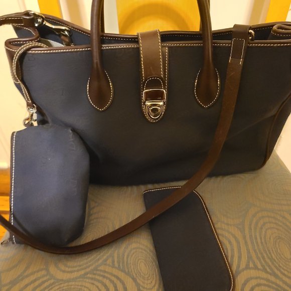 Dooney & Bourke- Navy Blue dark leather tote - Picture 4 of 9